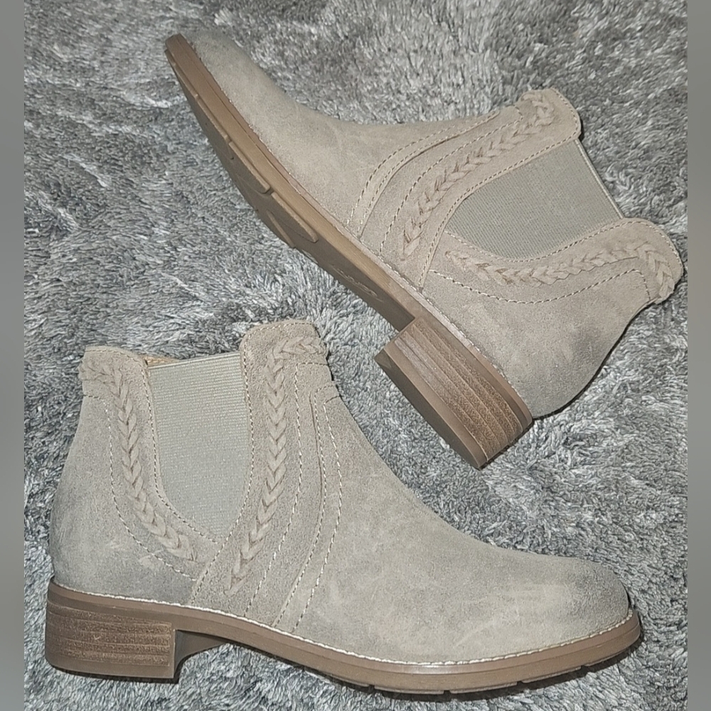 Women's Earth Nika Round Toe Stacked Heel Casual Boots Size 7 - Picture 5 of 9